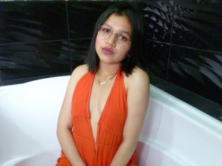 Misshonei webcam girl as a performer. Gallery photo 3.