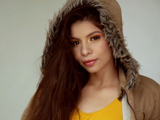 AngelaZafiro webcam girl as a performer. Gallery photo 5.