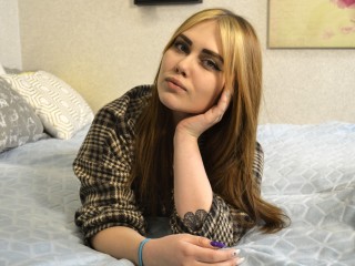 MindiMalone webcam girl as a performer. Gallery photo 3.