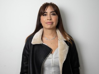 MeganWarren webcam girl as a performer. Gallery photo 1.