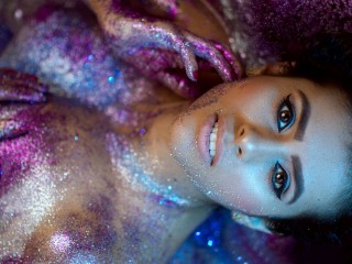 AlhannaMoon webcam girl as a performer. Gallery photo 7.