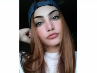 skinnygoddes webcam girl as a performer. Gallery photo 2.