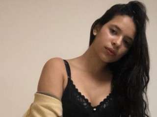 Miichelle_Brown webcam girl as a performer. Gallery photo 1.