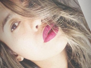 kate_ferrer webcam girl as a performer. Gallery photo 1.