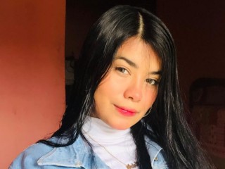 KarlaDuns webcam girl as a performer. Gallery photo 1.