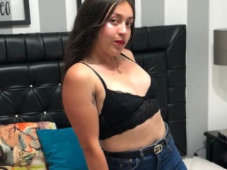 AdelaBerry webcam girl as a performer. Gallery photo 3.