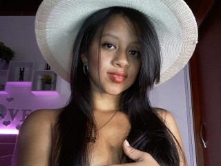 sofiahot600 webcam girl as a performer. Gallery photo 2.