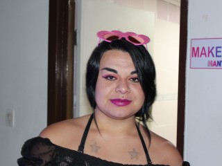 nayara_roses webcam girl as a performer. Gallery photo 3.
