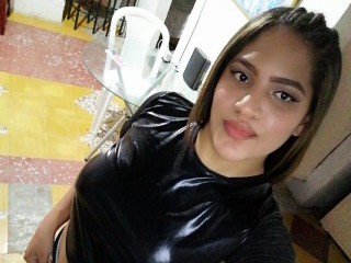 Catalina_Velez webcam girl as a performer. Gallery photo 1.