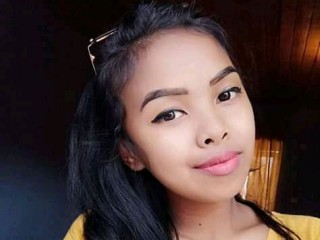 anselmevenu webcam girl as a performer. Gallery photo 2.