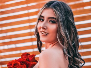 ZoeGreenn webcam girl as a performer. Gallery photo 6.