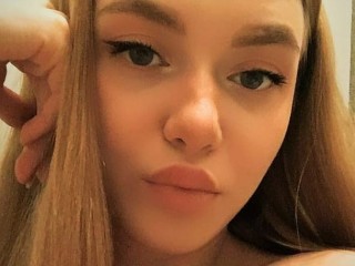 LittlePrinceeess webcam girl as a performer. Gallery photo 1.