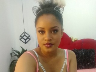 CANNELLA webcam girl as a performer. Gallery photo 1.