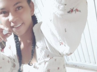 AGATHHAA webcam girl as a performer. Gallery photo 2.