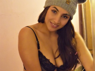 Dulce_Roberts webcam girl as a performer. Gallery photo 5.