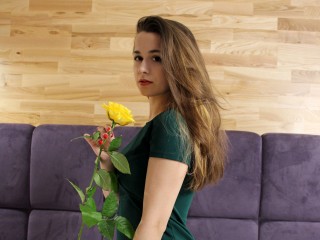 VinelopaPaul webcam girl as a performer. Gallery photo 7.