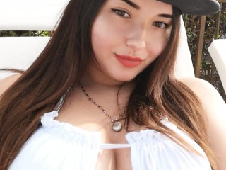 Alessandra_Rodriguez webcam girl as a performer. Gallery photo 2.