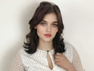 MaggieAllen webcam girl as a performer. Gallery photo 4.