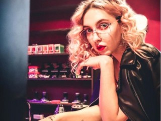 BlueberrrrryX webcam girl as a performer. Gallery photo 1.