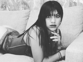 Tania_Love webcam girl as a performer. Gallery photo 1.