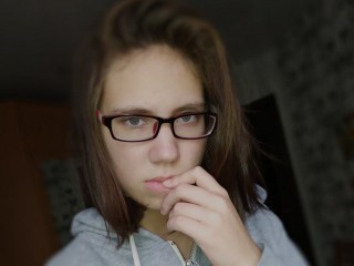 ReyaGalway webcam girl as a performer. Gallery photo 2.