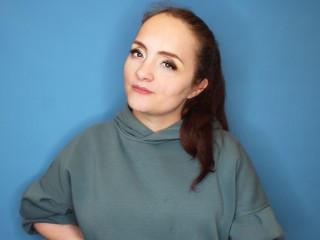 SherilynDean webcam girl as a performer. Gallery photo 1.