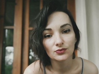 Darsa webcam girl as a performer. Gallery photo 2.