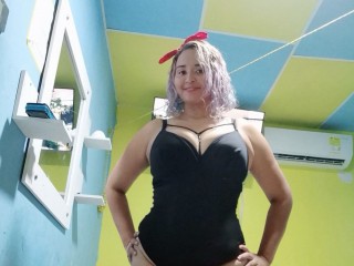 Pricsilla24 webcam girl as a performer. Gallery photo 3.