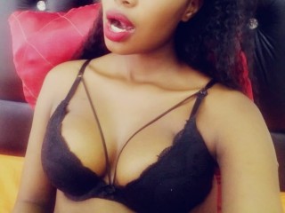 CurveSlendder19 webcam girl as a performer. Gallery photo 2.