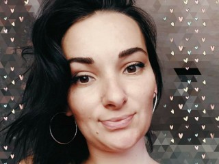 Darsa webcam girl as a performer. Gallery photo 3.