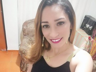 SaraIvanov webcam girl as a performer. Gallery photo 2.