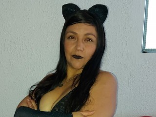 CourtneyWilliams webcam girl as a performer. Gallery photo 1.