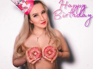 DillyDolly webcam girl as a performer. Gallery photo 5.