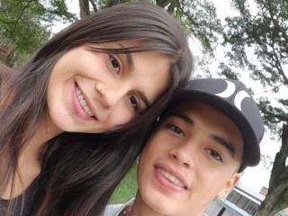 Dirtycoouple webcam girl as a performer. Gallery photo 2.