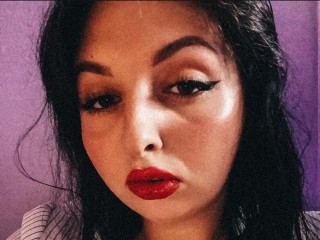 CherryBooombXx webcam girl as a performer. Gallery photo 1.