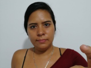 Bryanaroses18 webcam girl as a performer. Gallery photo 1.