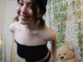 AlexxisLynn webcam girl as a performer. Gallery photo 5.