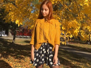 Mariszka webcam girl as a performer. Gallery photo 8.