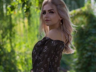 Bela_Roza webcam girl as a performer. Gallery photo 6.