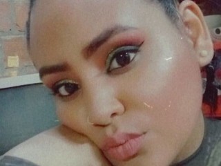 KarenReyes webcam girl as a performer. Gallery photo 2.