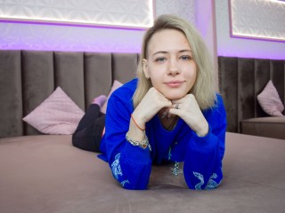 AdaDevidson webcam girl as a performer. Gallery photo 2.