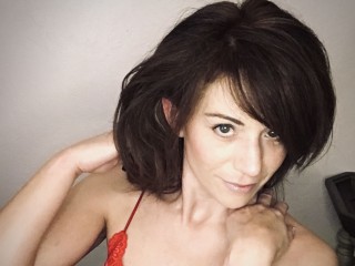 MissMadilyn webcam girl as a performer. Gallery photo 1.