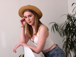 NellaPatterson webcam girl as a performer. Gallery photo 6.