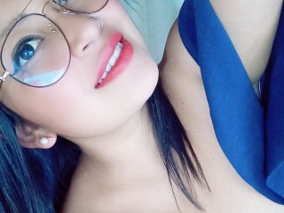 Valentinesmit webcam girl as a performer. Gallery photo 3.