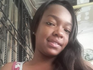 NahomyShanonn webcam girl as a performer. Gallery photo 1.