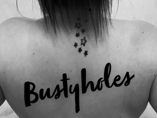 Bustyholes webcam girl as a performer. Gallery photo 1.