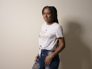 MargeViera webcam girl as a performer. Gallery photo 1.