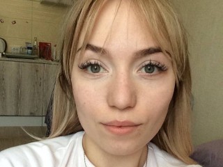 AshleyStars webcam girl as a performer. Gallery photo 1.