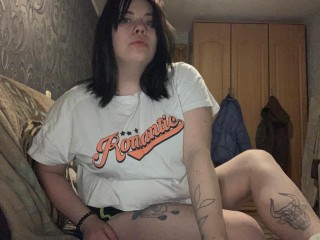 Elizaabeth webcam girl as a performer. Gallery photo 1.