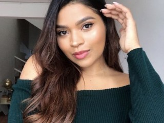 Dolce_Selene webcam girl as a performer. Gallery photo 8.